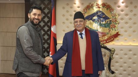 रवि लामिछानेमाथि प्रचण्डको अभिव्यक्ति: नयाँ राजनीतिक समीकरणको संकेत?