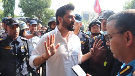 कास्की अदालतमा  बहस: आज लामिछानेसहित प्रतिवादीतर्फका वकिलहरूको पालो