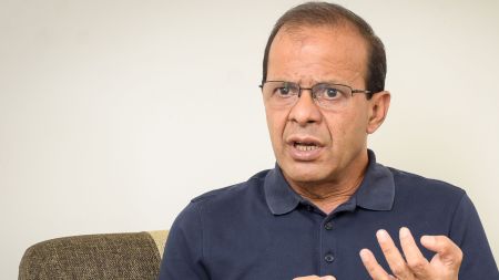 आफ्नै पार्टीका महामन्त्रीद्वयको  प्रस्तावमा नेता रिजालले जनाए असहमति