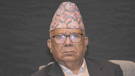 प्रधानमन्त्री ओलीको ६ वर्ष प्रधानमन्त्री बन्ने चाहना छ कि? माधव नेपालको आशंका