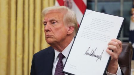 ट्रम्पले नेपाललाई दिइने अमेरिकी सहायतालाई 'ठगी' भने, ५ अर्ब रुपैयाँको सहायता रोकियो!