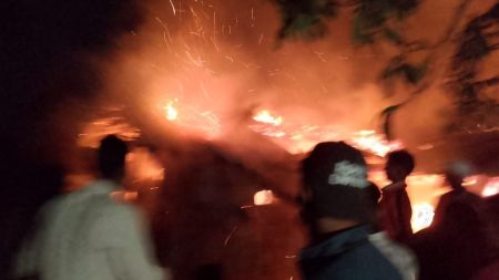 चुलोबाट सल्किएको आगोले लियो ज्यान! तुलसीपुरकी ६४ वर्षीया महिलाको दर्दनाक मृत्यु