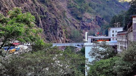 चीनले तयार गर्‍यो मितेरी पुल, तर नेपालमा यि अकल्पनीय बाधा