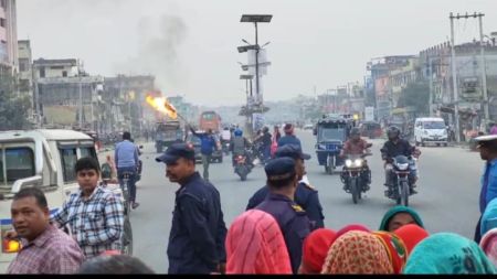 मुख्यमन्त्री सिंहको पुतला दहन, अवैध अस्पतालमा प्रतिबन्ध र सरकारी अस्पताल सुधारको माग