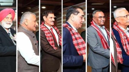 शिवरात्रिमा सेनाका हेलिकोप्टर चारथरि पाहुना बोकेर चारतिर