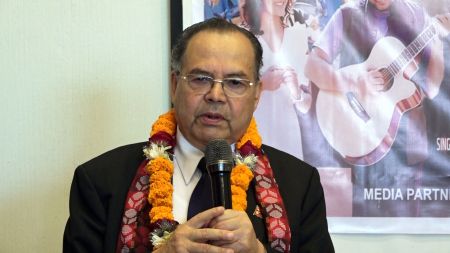 जतिसुकै पदहरू बढे पनि यो राष्ट्र राजतन्त्र बोक्न तयार छैन : झलनाथ खनाल