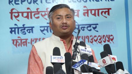 यादवद्वारा पाकिस्तानी दूतावास बन्द गर्न माग, आतंकवाद र सुरक्षा चिन्ताको आरोप