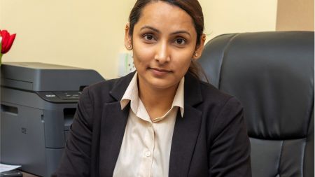 ‘हामी ओलीका झोले!’ – NMC मा प्रधानमन्त्रीको नाम लिएर खुलेआम गुन्डागर्दी