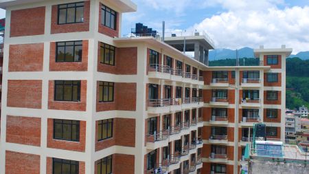 नेपाल मेडिकल कलेज: नकली नर्स, धम्की दिने डाइरेक्टर र अब घुस दिने अस्पताल!