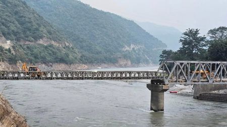 खुर्कोटको बेलीब्रिज मर्मत सुरु,नेपाली सेनाको प्राविधिक टोली सक्रिय