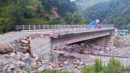 निर्माण अवधिभन्दा एक वर्षअघि नै रुम्टाखोला पुल सम्पन्न, दक्षिण बागलुङका बासिन्दा राहतको महसुस