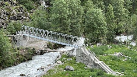 ७० लाखको पुल बन्यो, प्रयोग भने शून्य: सल्ली खोलामा विकासको नाममा स्रोतको बर्बादी