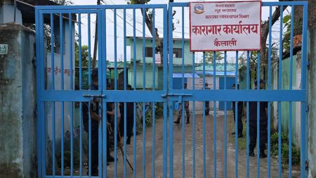 कैलाली कारागारबाट भागेका मध्ये ३७३ कैदी फर्किए, अझै २९२ फरार!