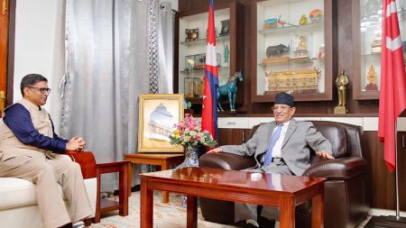 छिमेकी सम्बन्ध मजबुत बनाउँदै: प्रचण्ड–मिस्री भेटमा द्विपक्षीय हितका विषयमा छलफल