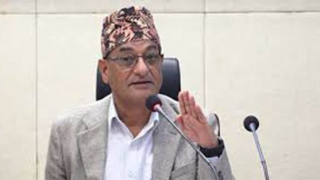 विपदमा सहयोग नगर्ने, भिडियो बनाउनेको भीड! नेपालमै हराउँदैछ मानवता