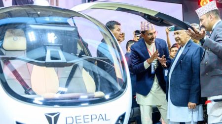 प्रधानमन्त्री ओलीको अगाडि अग्रवालको नाटक : ड्रोनलाई कार भन्दै जनतालाई ठगियो !