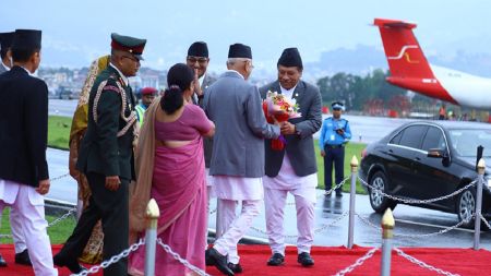 ओलीको कुर्सी सिंहले सम्हाल्दा काठमाडौंमा बढ्यो राजनीतिक जिज्ञासा