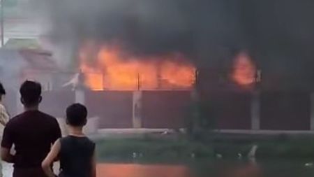 प्रदेशसभा भवनमै आगजनी ! मधेशमा आक्रोशको ज्वाला दलका अफिस र नेताको घरमा फैलियो!