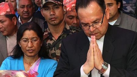 झलनाथ खनालकी पत्नी रविलक्ष्मी चित्रकारको नयाँ दिल्लीमा उपचार सुरु!