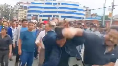 सुन्धारामा युवाको भिडन्त : नेता कोही छैन, तर सबै प्रधानमन्त्री बन्न चाहन्छन् !