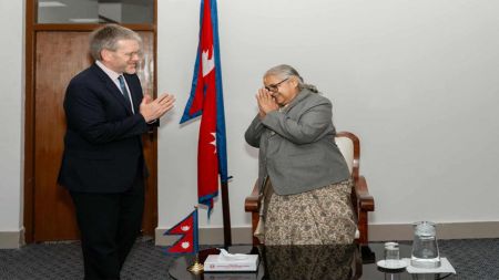 प्रधानमन्त्री कार्की र अमेरिकी राजदूत थम्सनबीच भेट!