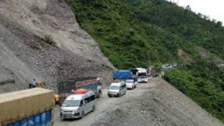 नारायणगढ–मुग्लिन सडक र पृथ्वी राजमार्गमा आजदेखि सुचारु