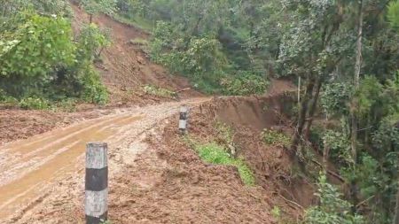 बाढीपहिरोबाट क्षति पुगेका सडकको पुनर्निर्माण गर्न १२ अर्ब ३८ करोड लाग्ने अनुमान