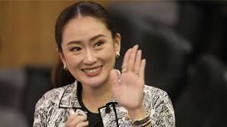 पूर्व प्रधानमन्त्री पेटोङटार्नले फेउ थाई पार्टी छोड्दै सिनावात्रा वंशको प्रभाव घट्दै